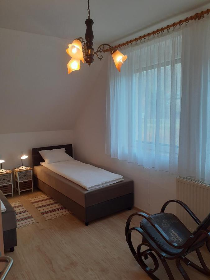 Pacsirta Vendeghaz Hotel Egerszalok Bagian luar foto
