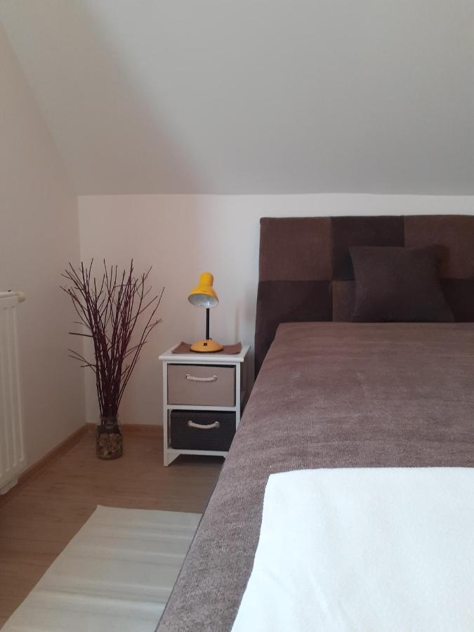 Pacsirta Vendeghaz Hotel Egerszalok Bagian luar foto