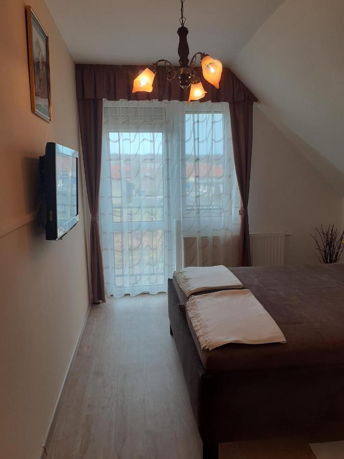Pacsirta Vendeghaz Hotel Egerszalok Bagian luar foto