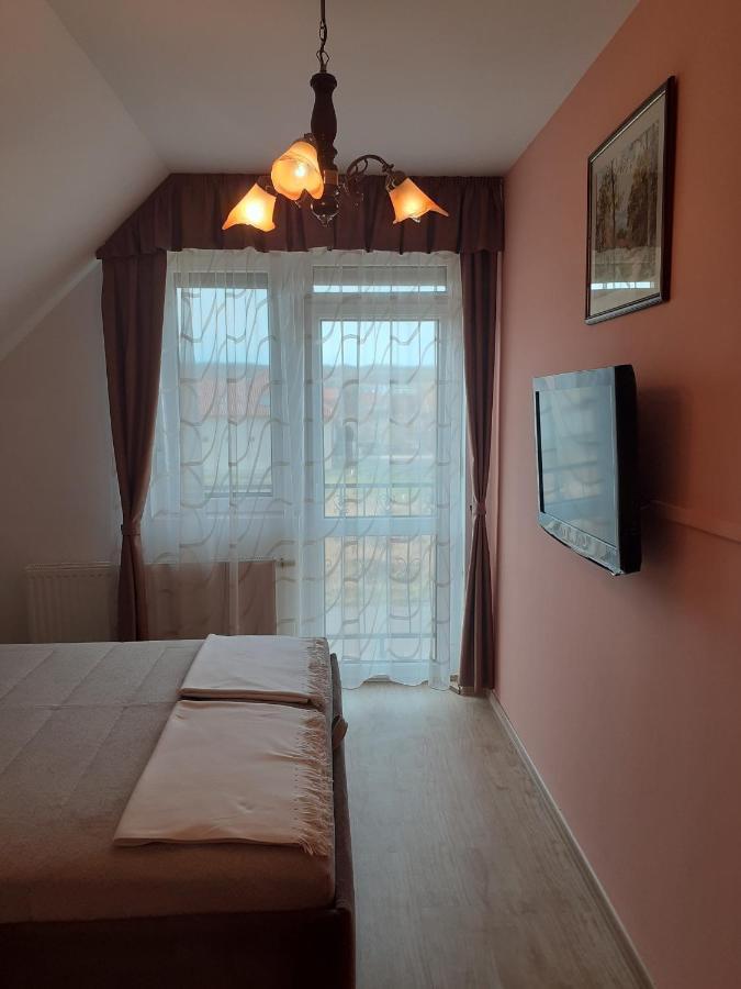 Pacsirta Vendeghaz Hotel Egerszalok Bagian luar foto