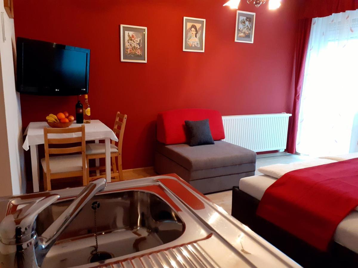 Pacsirta Vendeghaz Hotel Egerszalok Bagian luar foto