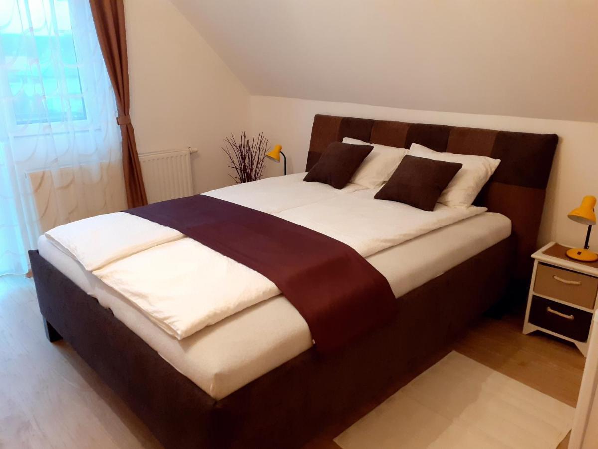 Pacsirta Vendeghaz Hotel Egerszalok Bagian luar foto