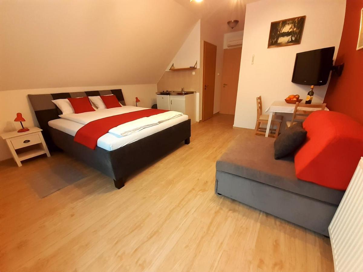 Pacsirta Vendeghaz Hotel Egerszalok Bagian luar foto